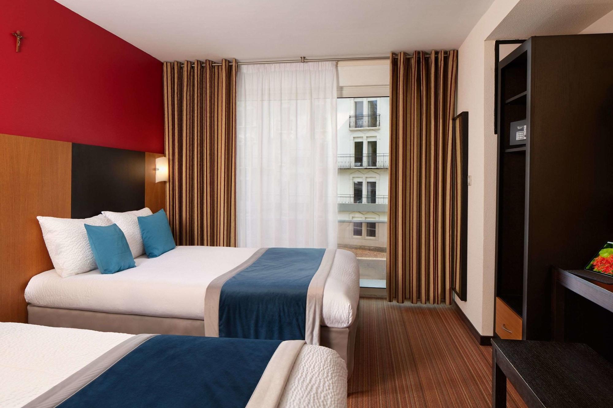 Hotel Roissy Lourdes Eksteriør bilde